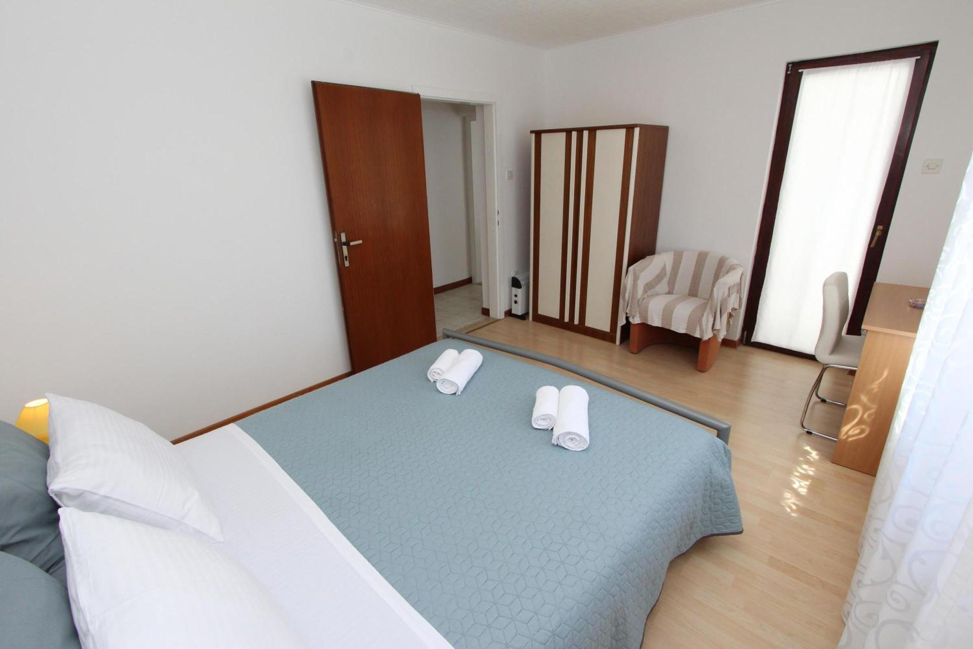 Apartments Knezovic Ровінь Номер фото